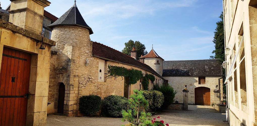 vue extérieurs manoir de l'Ecahauguette