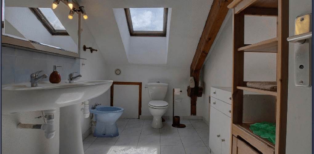 LE PHILOSOPHE Salle Bain étage