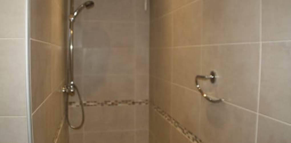 Douche a l'italienne