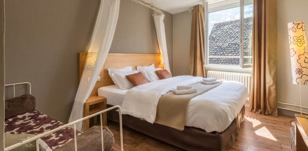 Chambre Supérieure Logis Hotel Relais de Vellinus Beaulieu sur Dordogne