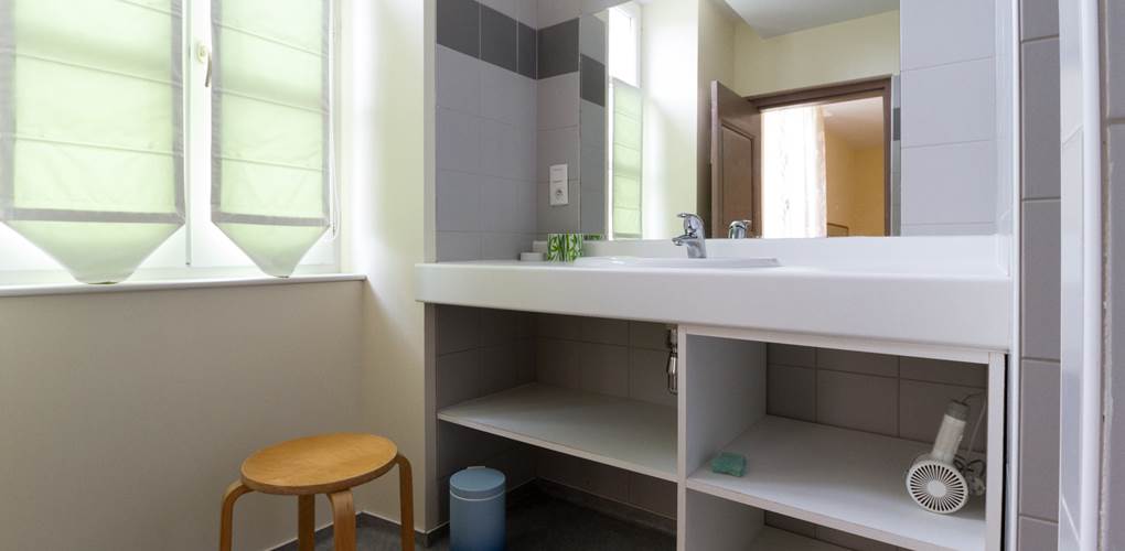 Saint Roch Tournecoupe gîte et chambres d'hôtes deux salles d'eau identiques dans le gîte