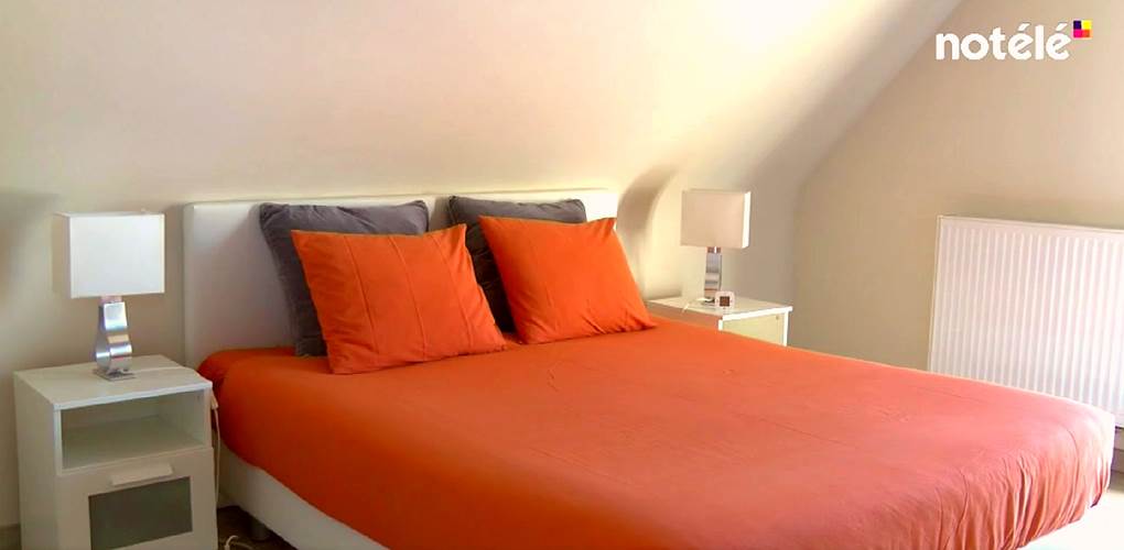 CHAMBRE ETAGE