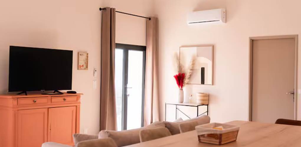 salon spacieux Appartement La Bastide