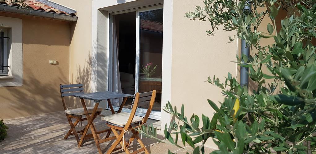 Terrasse Ouest gîte Luberon Lub'heureux Moments merveilleux en Provence