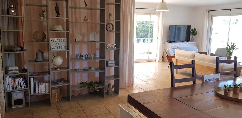 Salle de jeux rideaux fermés gite Provence Luberon Lub'heureux
