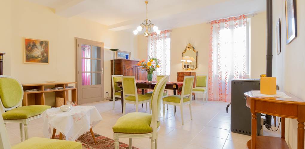 Saint Roch Gîte salle à manger Tournecoupe.jpg