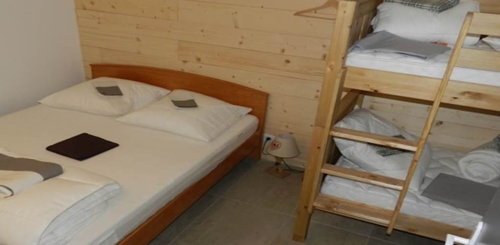 ESTABLOU #6 Chambre 04