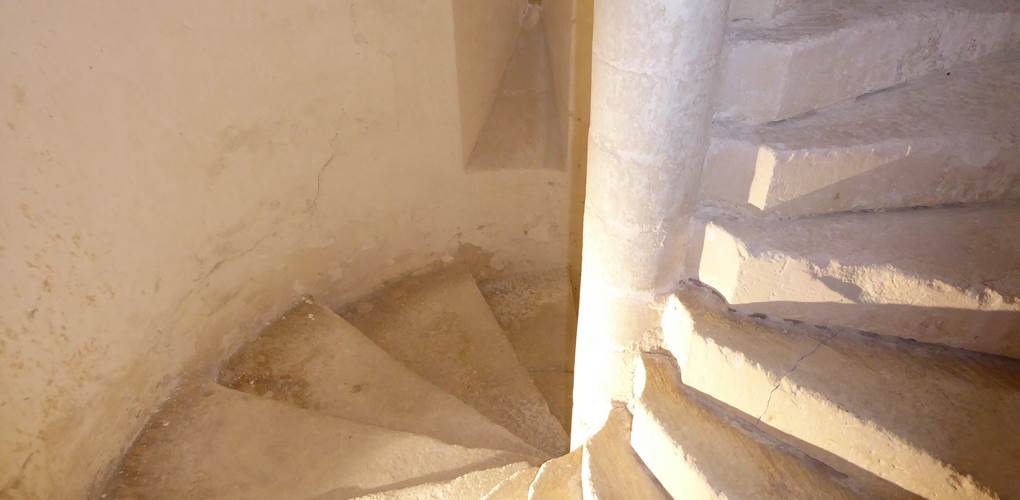 Suite Médiévale, escalier d'accès.