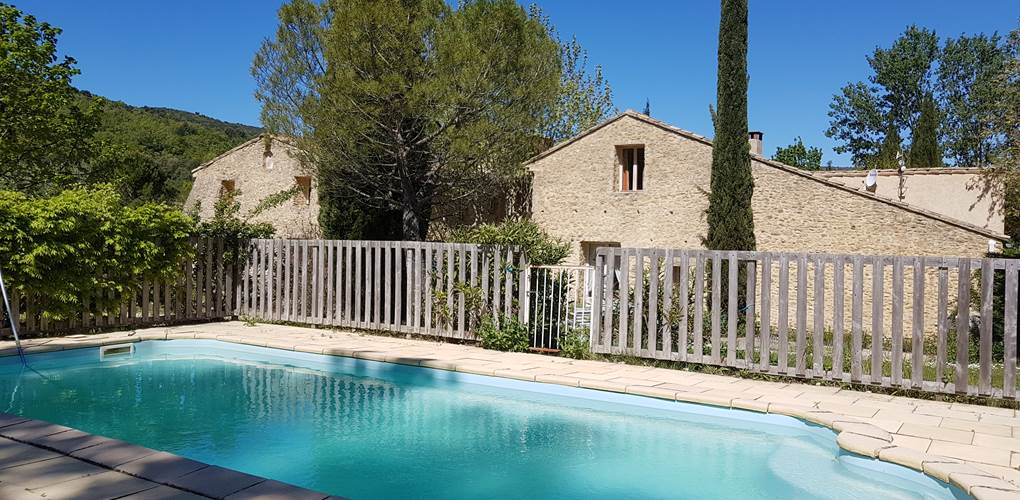 Facade avec piscine