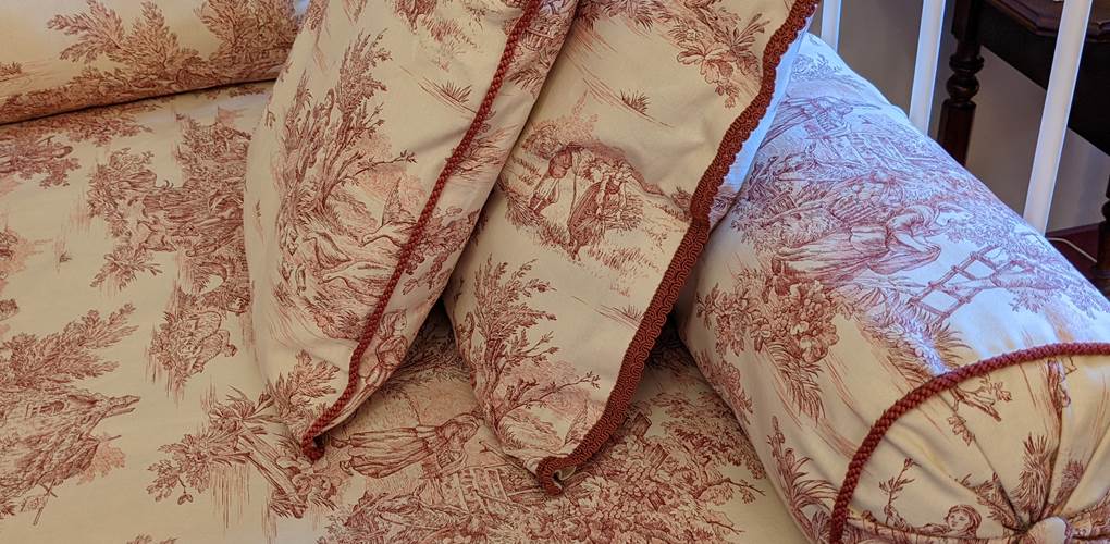 DETAIL AMEUBLEMENT TOILE DE JOUY