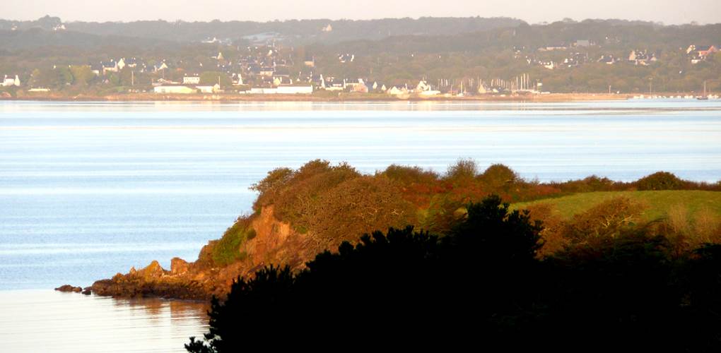 La pointe du Château vue depuis les chambres d'hôtes et gîtes de Gouelet-Ket "Ile de Sein"