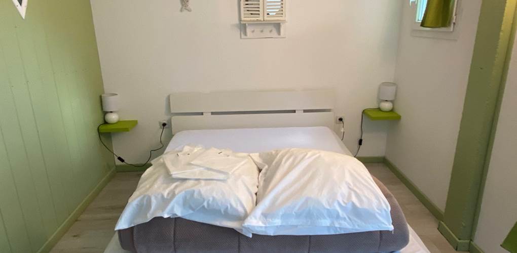 Coin nuit avec lit de 140cm