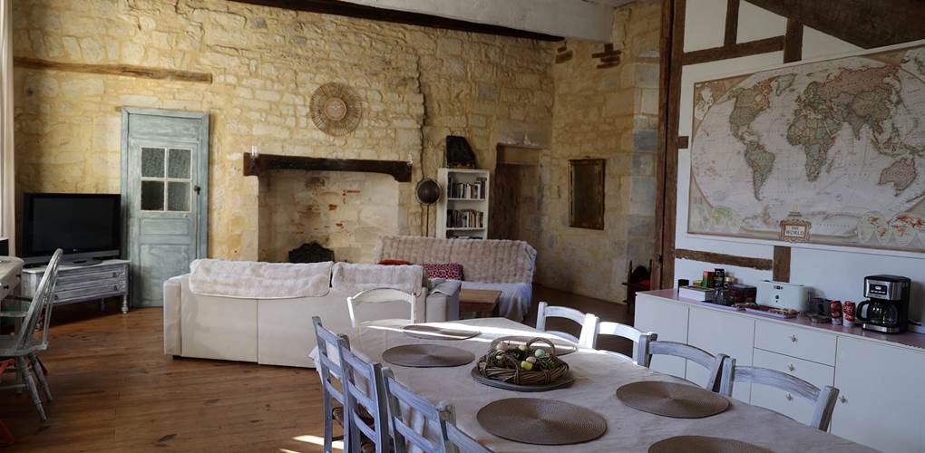 Château de Saint Chamarand, Aile Renaissance, salon et cuisine