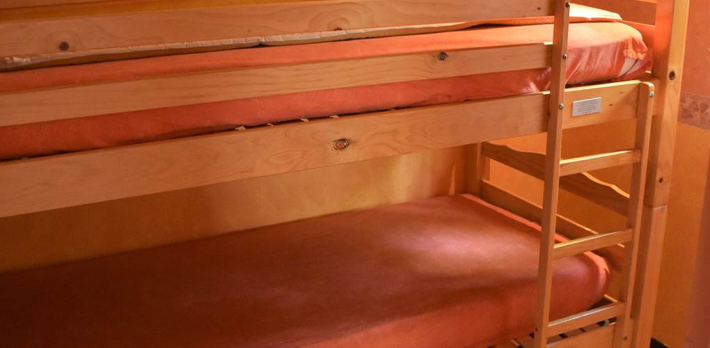 Chambre avec lits superposés