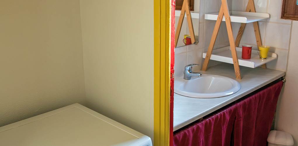 Gîte LAVANDE espace salle de bain