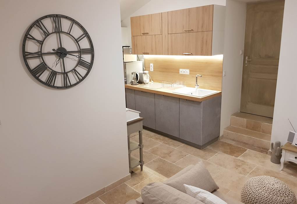 Cuisine gîte Rires de Provence le soir