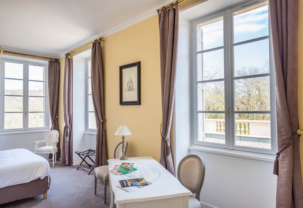 Chambre triple Jaune Château