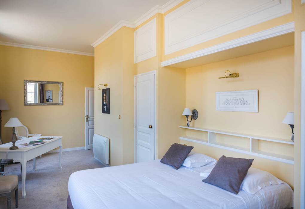 Chambre triple Jaune Château