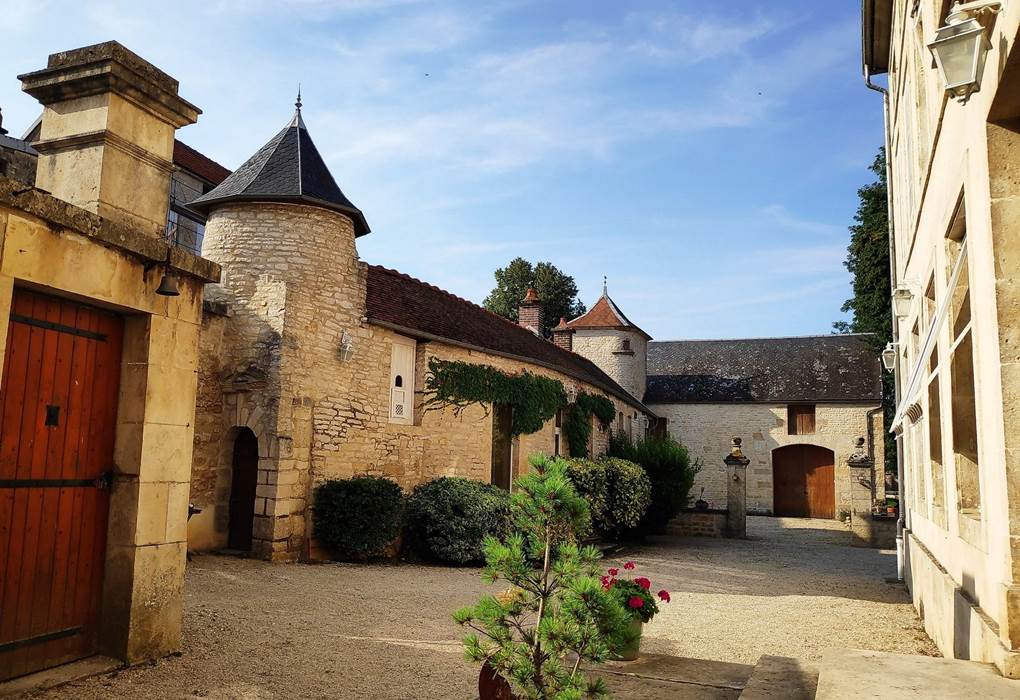 vue extérieurs manoir de l'Ecahauguette