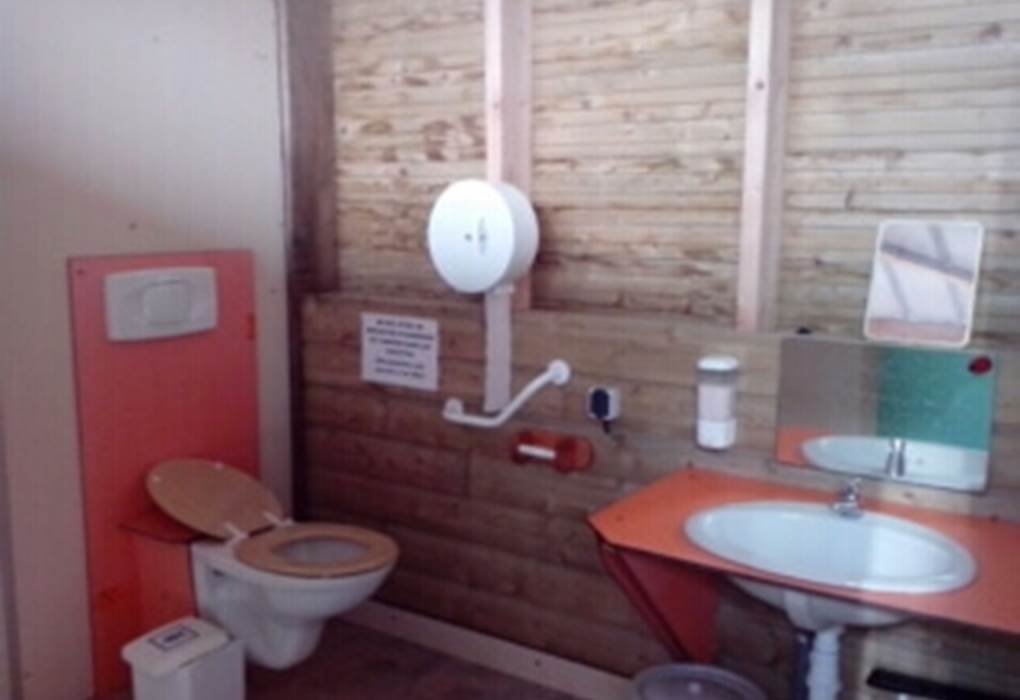 douche, lavabos et wc handicapé  privé