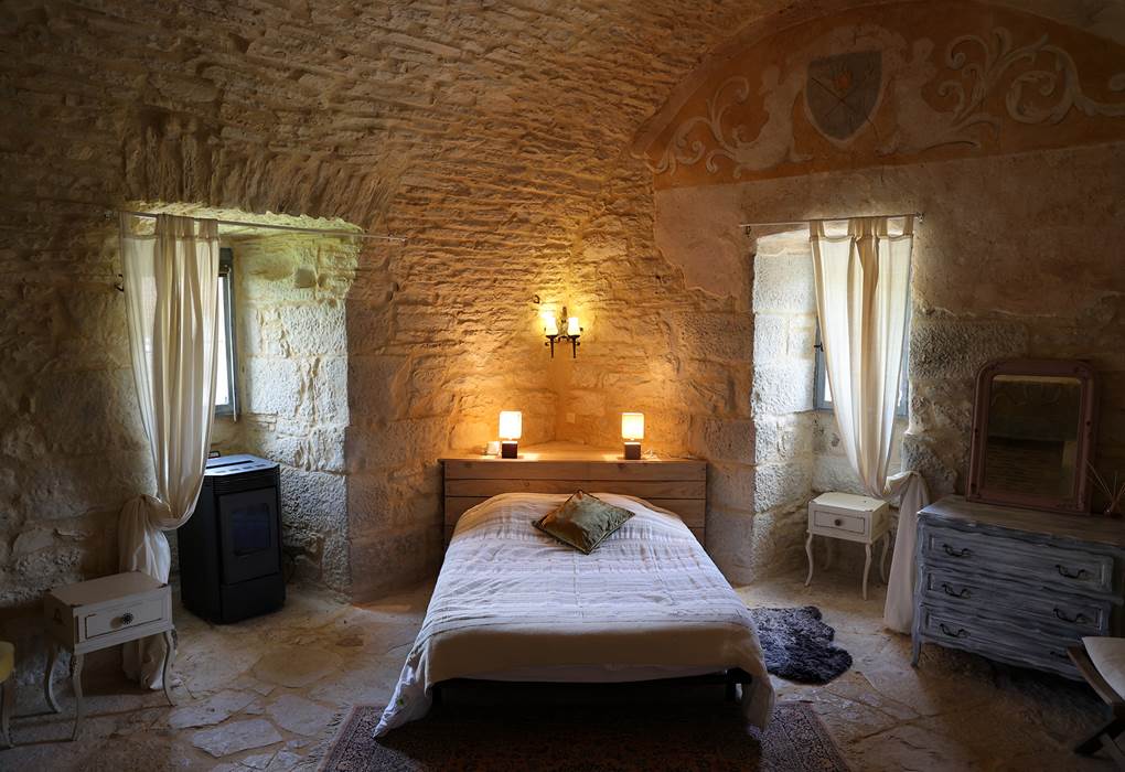 Chateau de Saint Chamarand, chambre de la Reine, la TOUR medievale