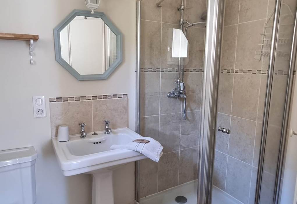 33933fe0-a4bc-48e6-b797-9029ffd6b3c9