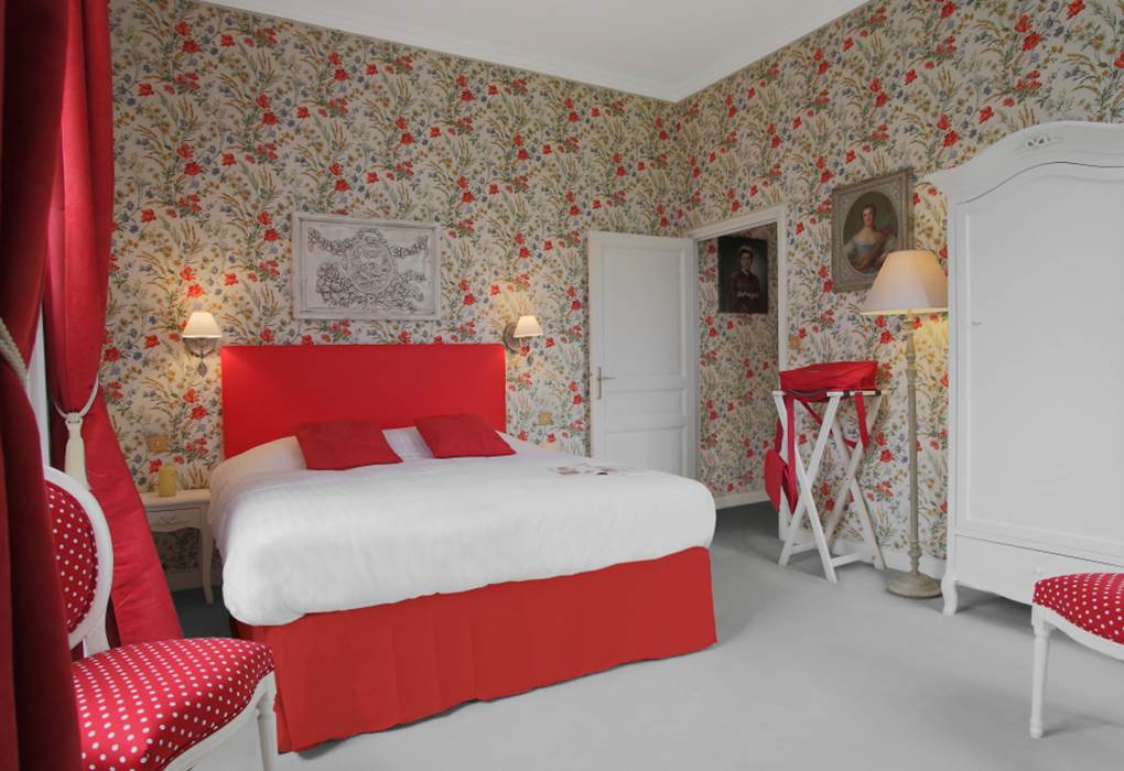 Chambres d'hôtes de charme Coquelicots vue tête de lit