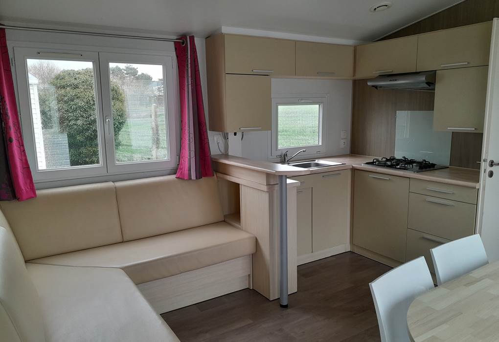 nymphe cuisine + salon