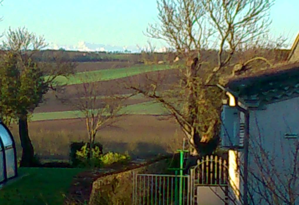 Saint Roch Tournecoupe gîte et chambres d'hôtes vue Pyrennées depuis établissement