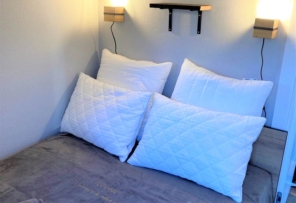 Lit Ecolodge Charles Ashton