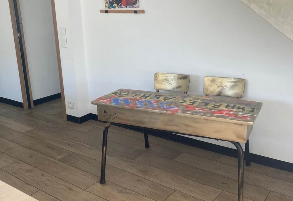 Table ecolier Charles Ashton