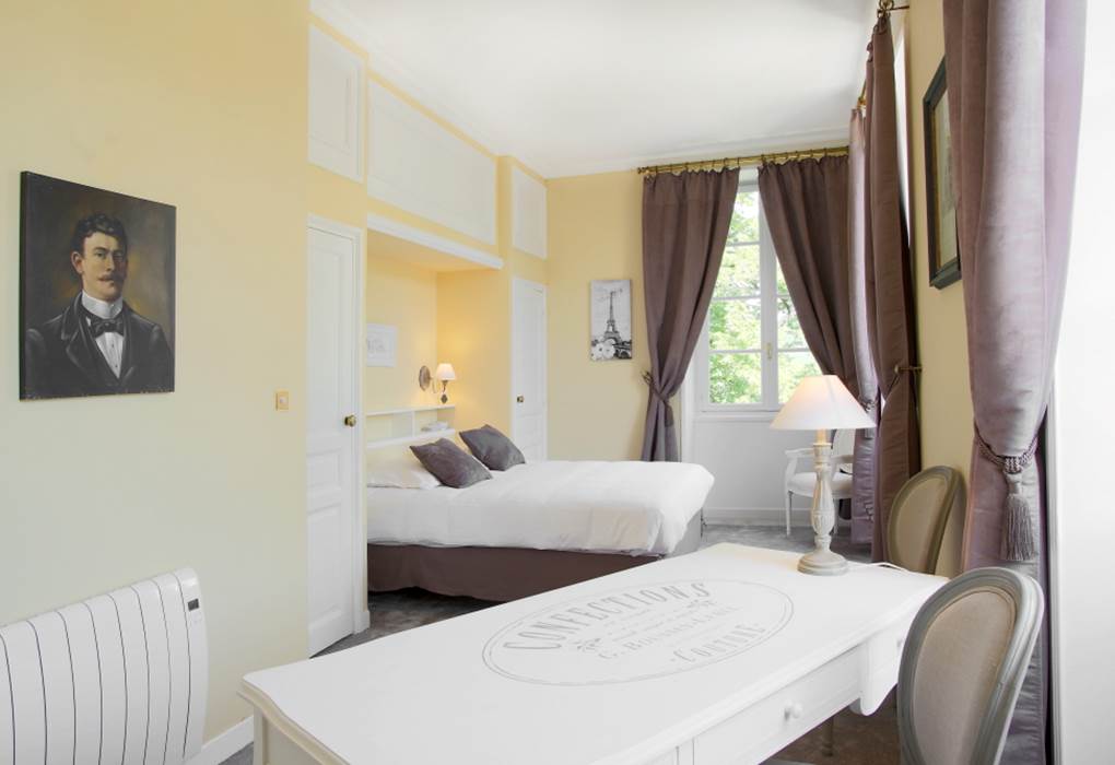 Chambre triple Jaune Château