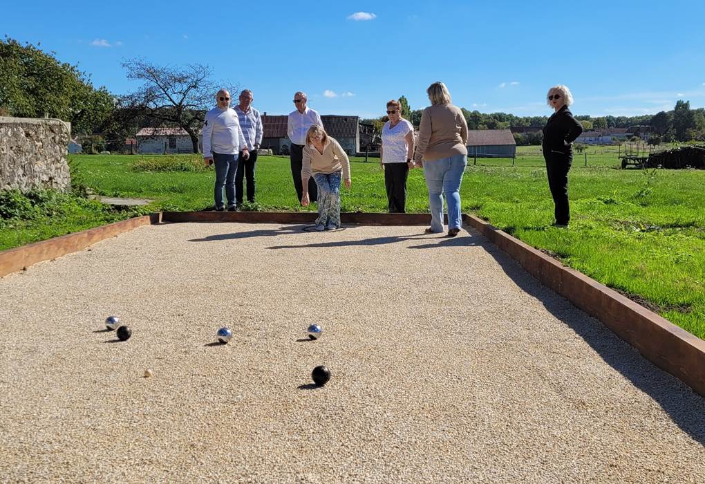 Le terrain de pétanque