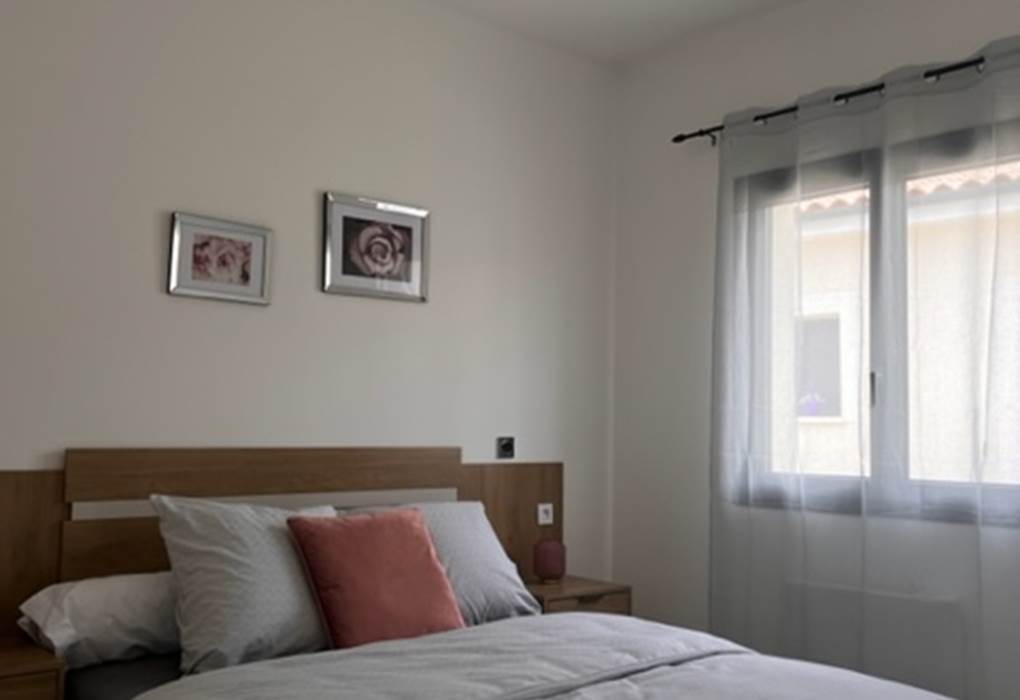 Chambre lit double 160 cm literie neuve de qualité