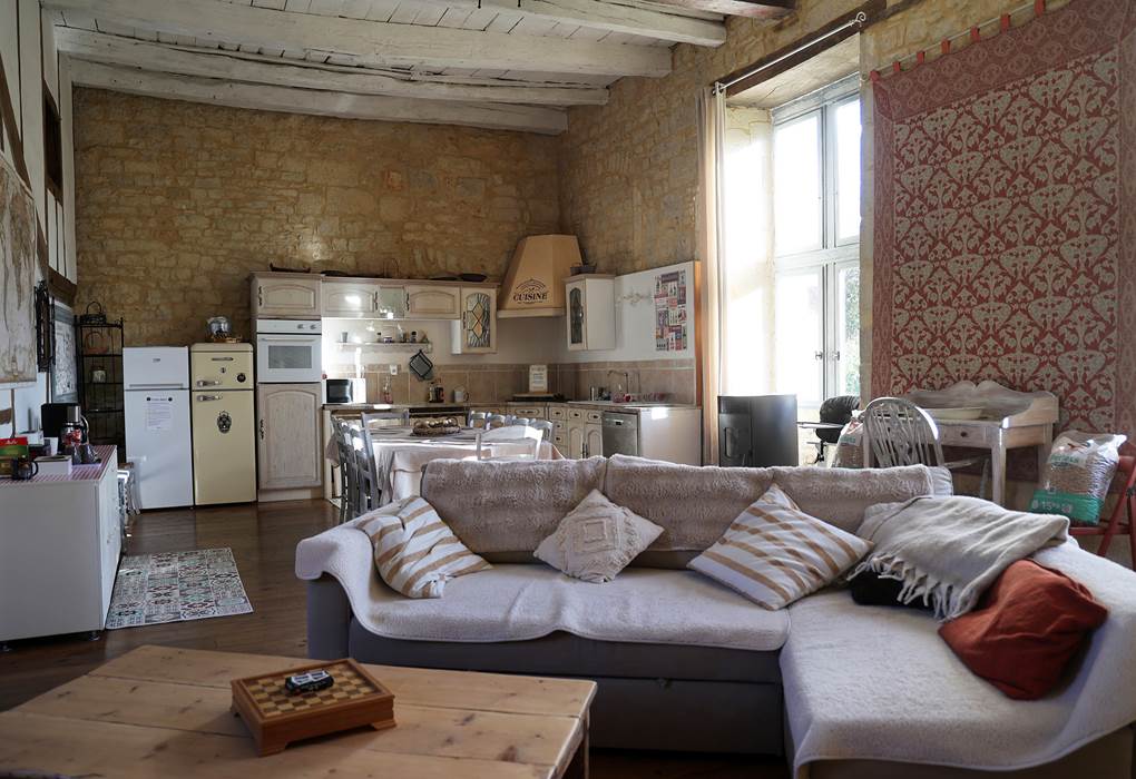 Château de Saint Chamarand, Aile Renaissance, salon et cuisine (4)