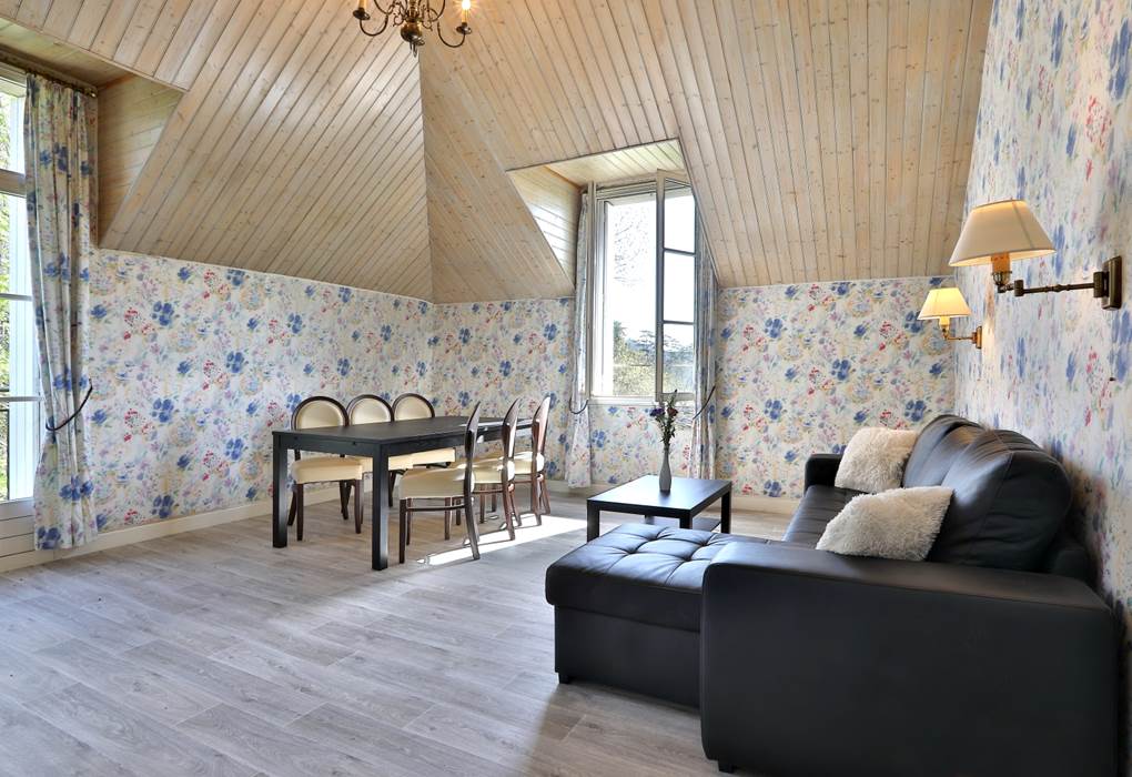 Gîte Privilège Gentilhommière 40-42 cuisine séjour avec canapé convertible 2 couchages