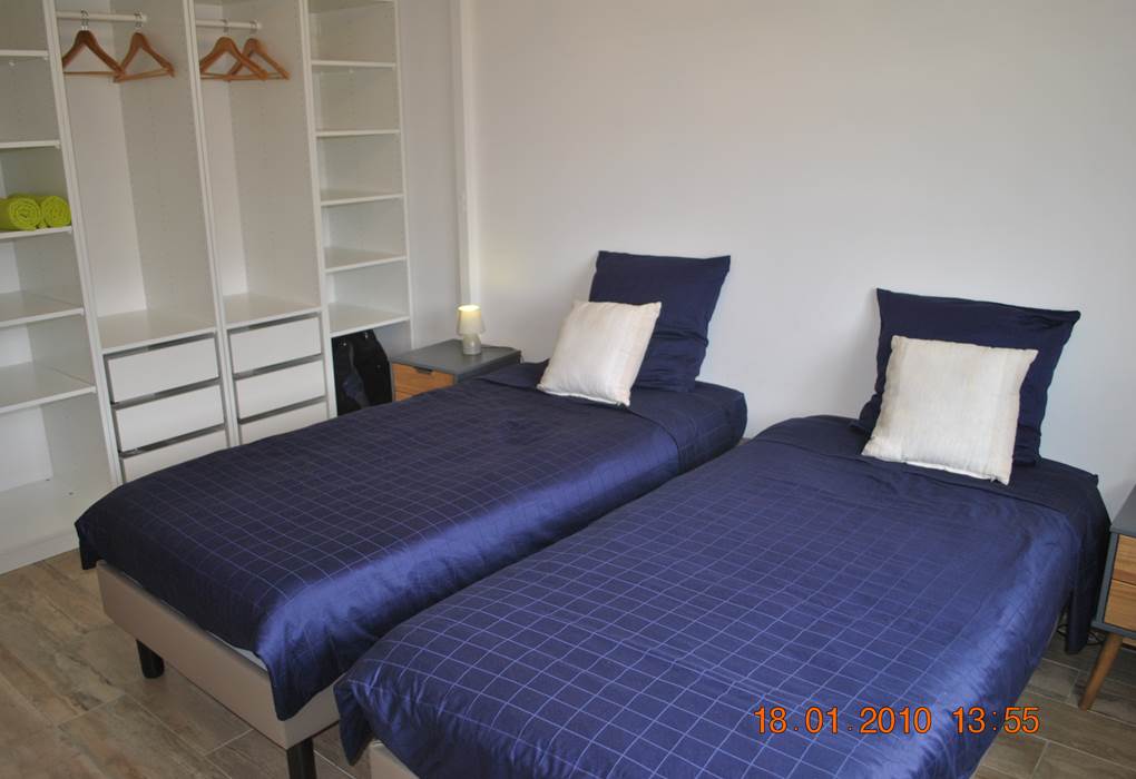 chambre lit simple