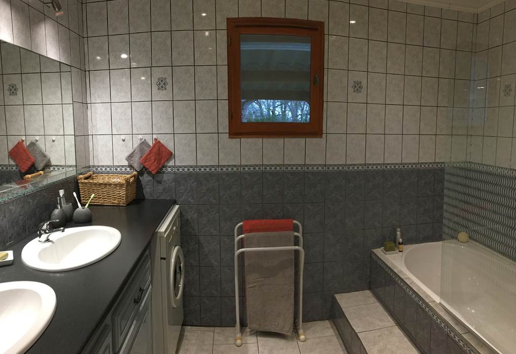 La grande salle-de-bain