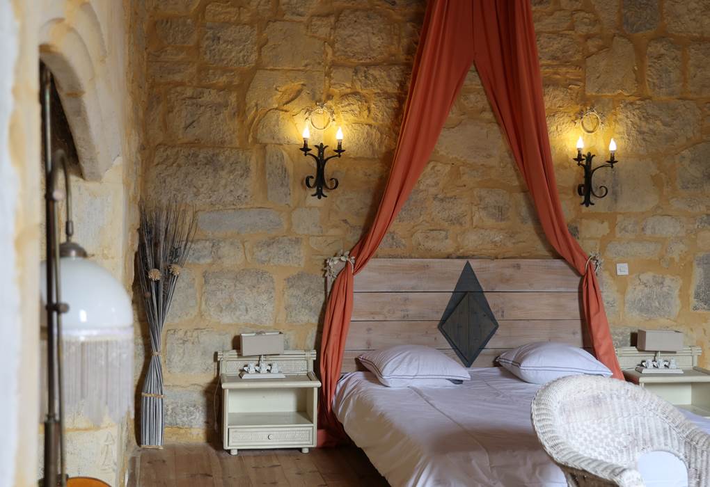 Chateau de Saint Chamarand, chambre des Peyronnenc, Aile Renaissance (2)