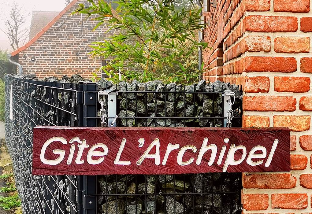 Entrée du gîte par le chemin...