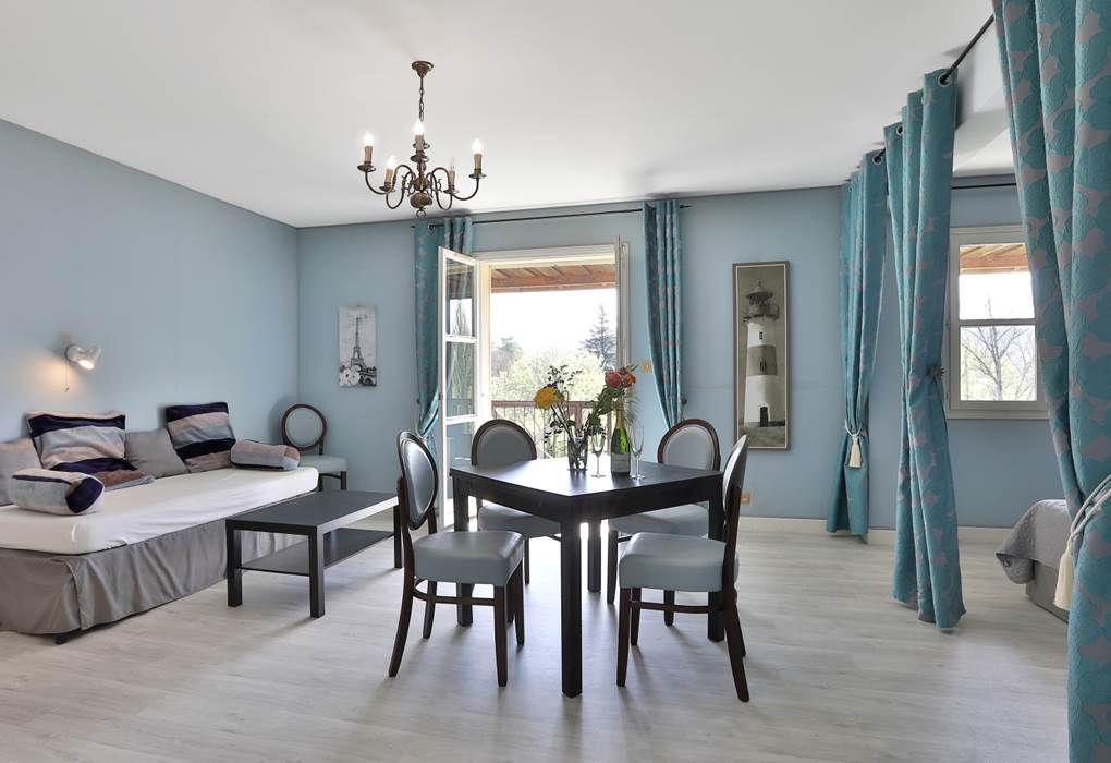 Gîte Tradition Gentilhommière 34 avec balcon filant pour 2 à 4 personnes