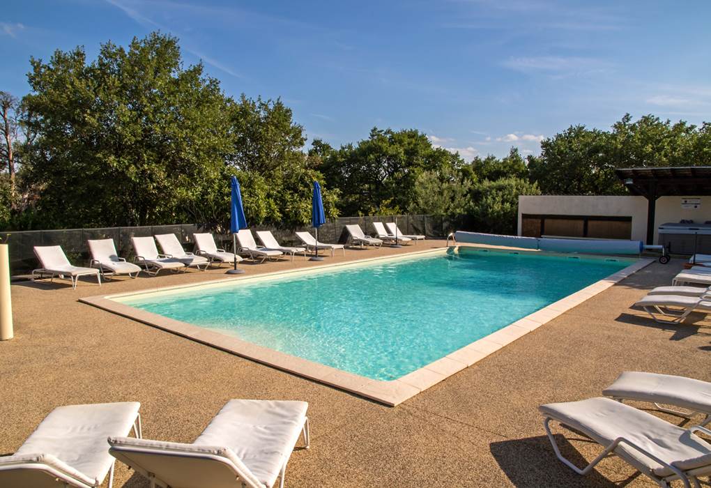 Chambre twin Ardèche, près de Vallon Pont d'Arc Piscine