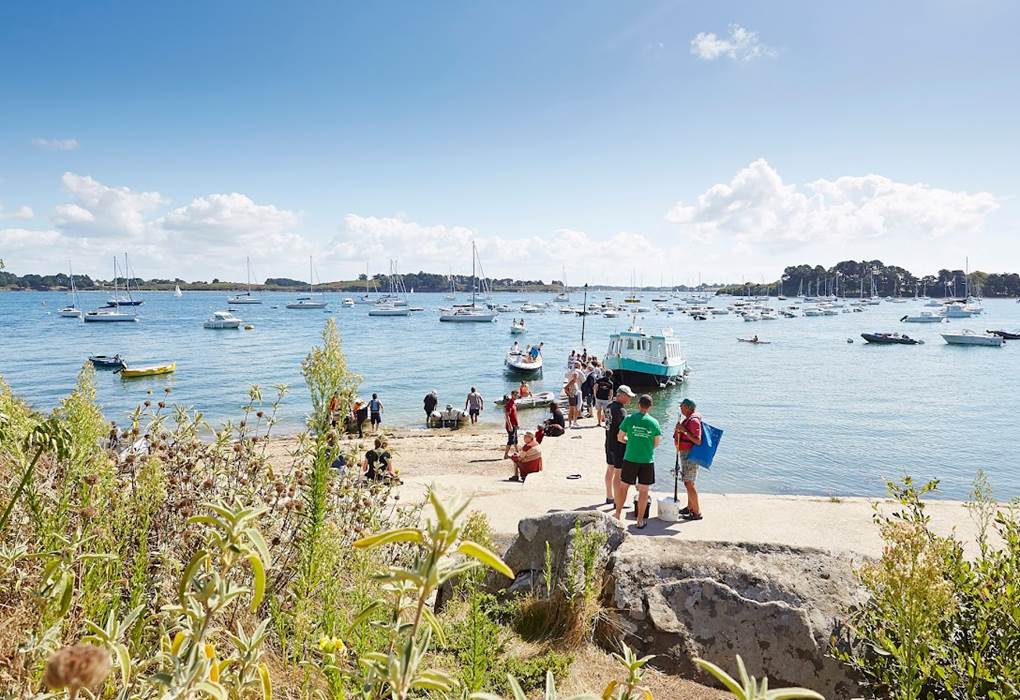 ambarcations à 10 kms