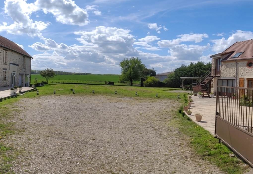 entrée principale des gîtes 
