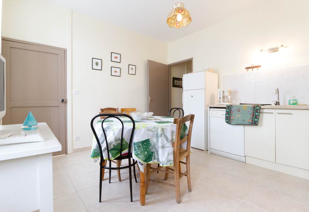 Saint Roch Gîte cuisine Tournecoupe.jpg