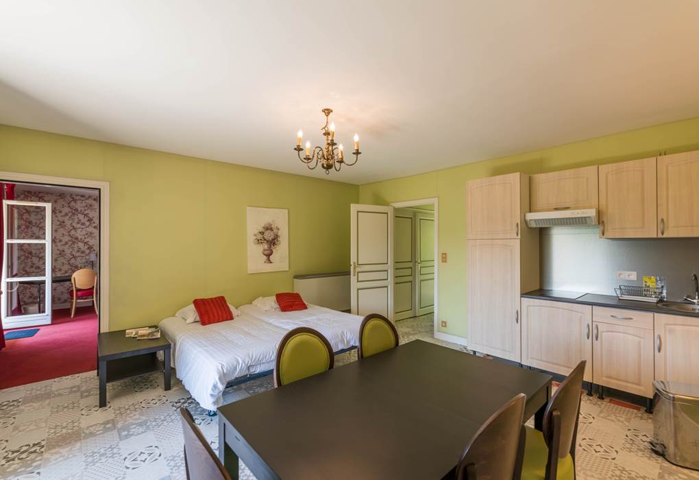 Junior suite et gîte de charme 35/36 avec 2 couchages lit 90 dans salon séjour
