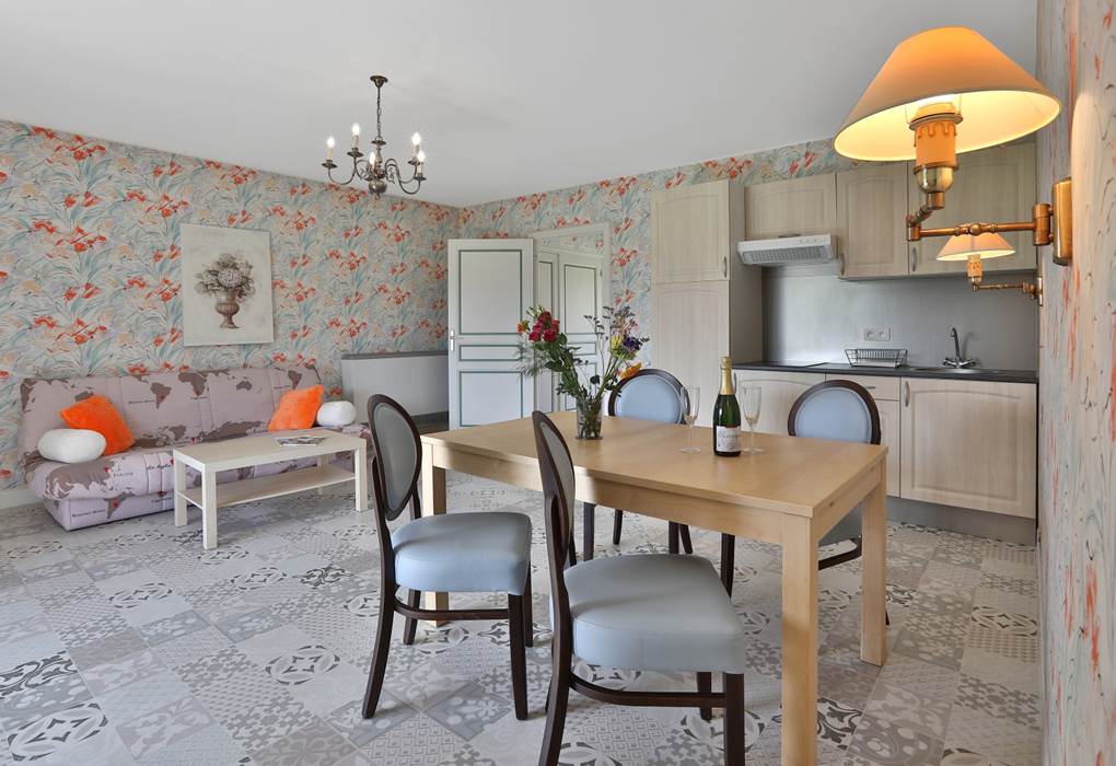 Gîte Junior Suite Gentilhommière 31-32 de 2 à 6 personnes - Cuisine séjour possibilité 2 couchages clic-clac