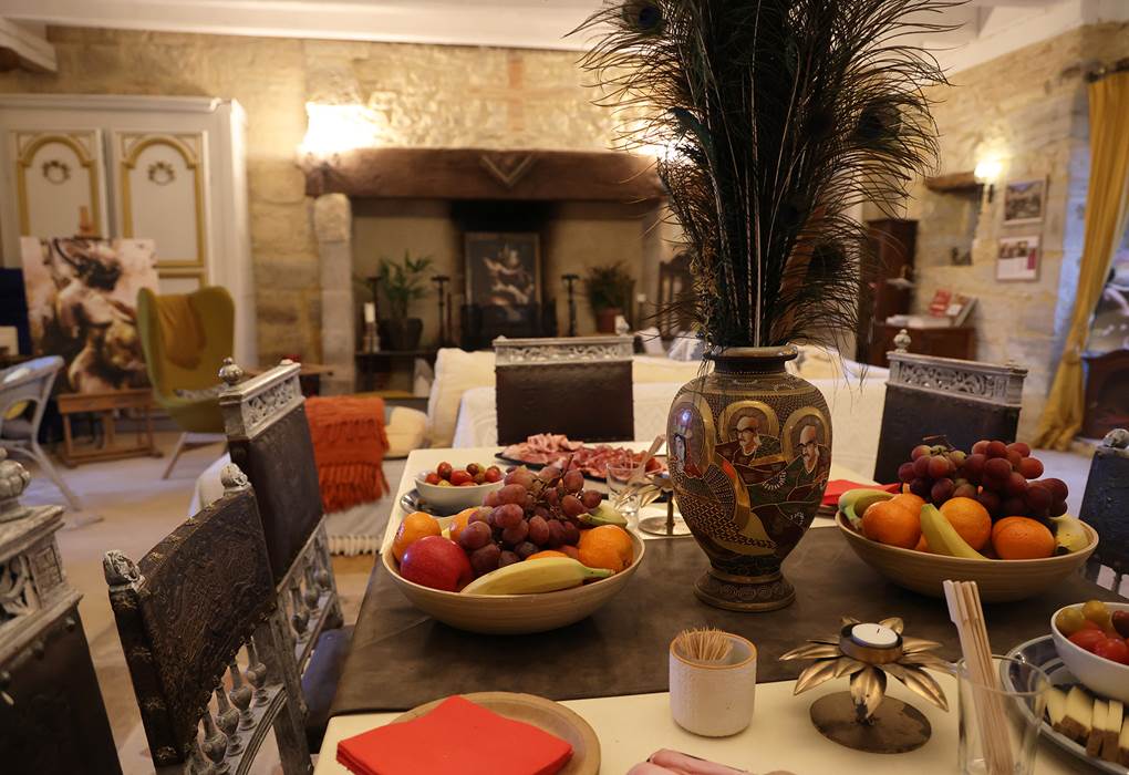 Chateau de Saint Chamarand, séminaire et réception dans le grand salon, petit déjeuner pour un groupe (2)