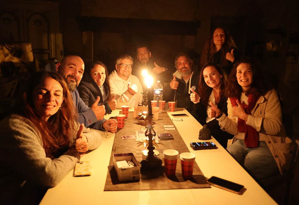 Plongez dans le mystère d'Hantise : une enquête immersive et paranormale au cœur des couloirs historiques du Château de Saint-Chamarand.