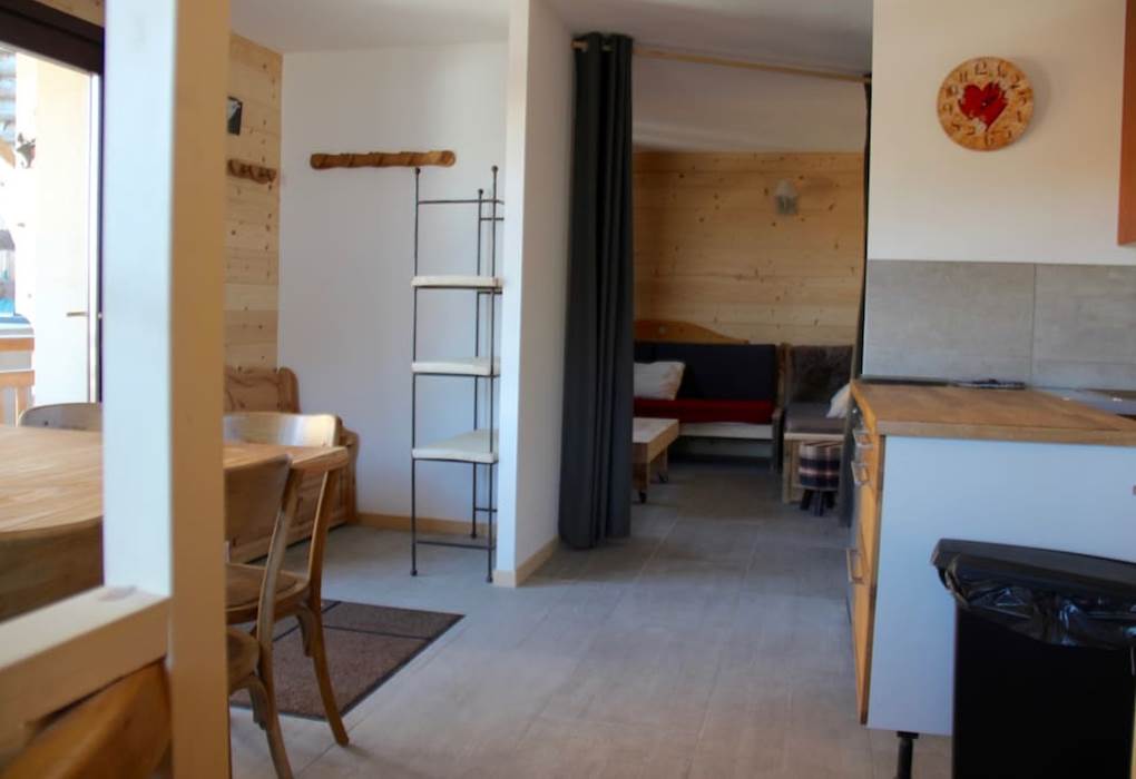 ESTABLOU #2 entrée coin salon